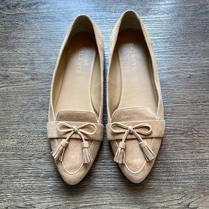 7.5 Nude Suede Talbots Loafers